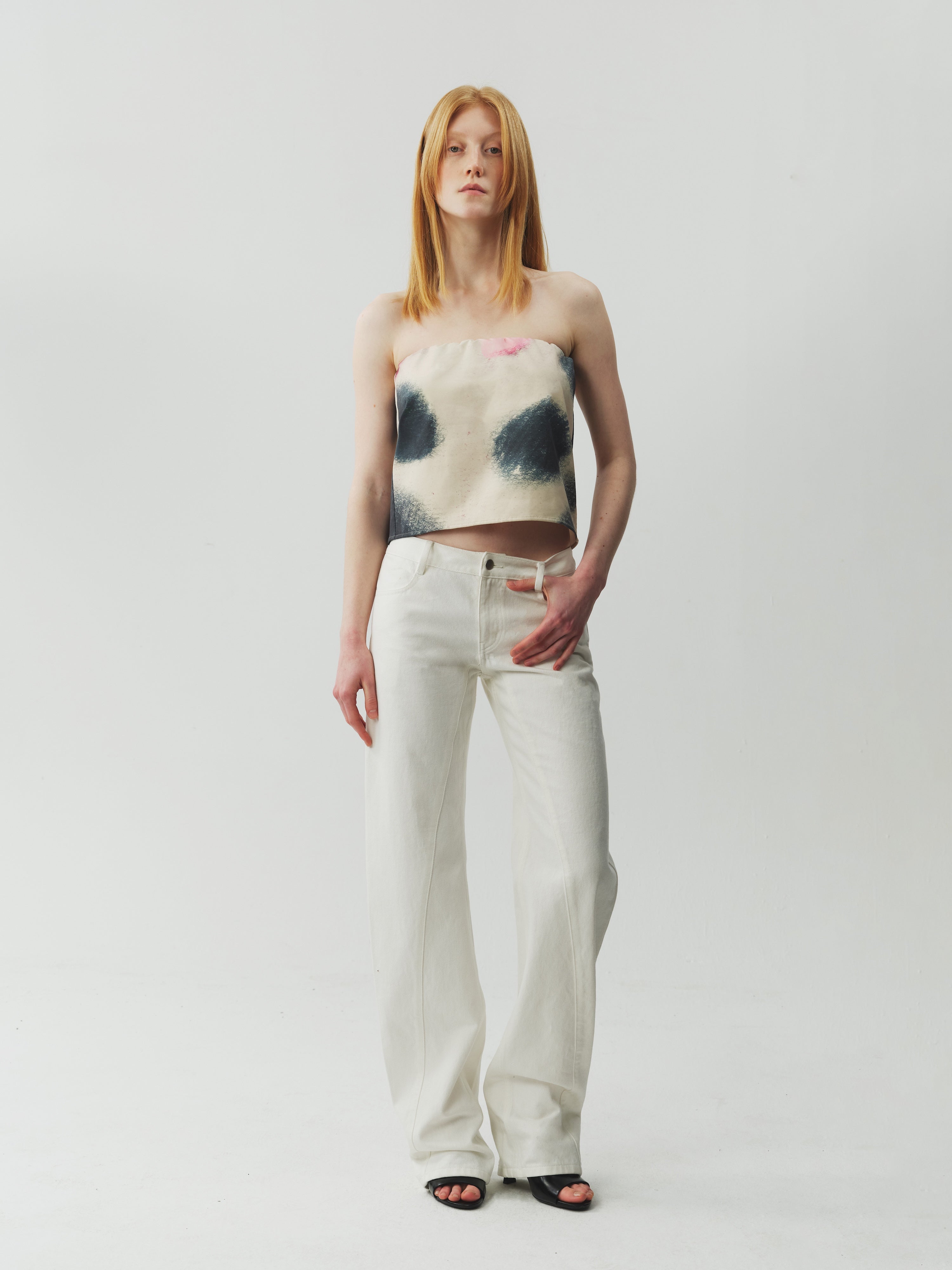 Bow Rhinestone Paneled Jeans