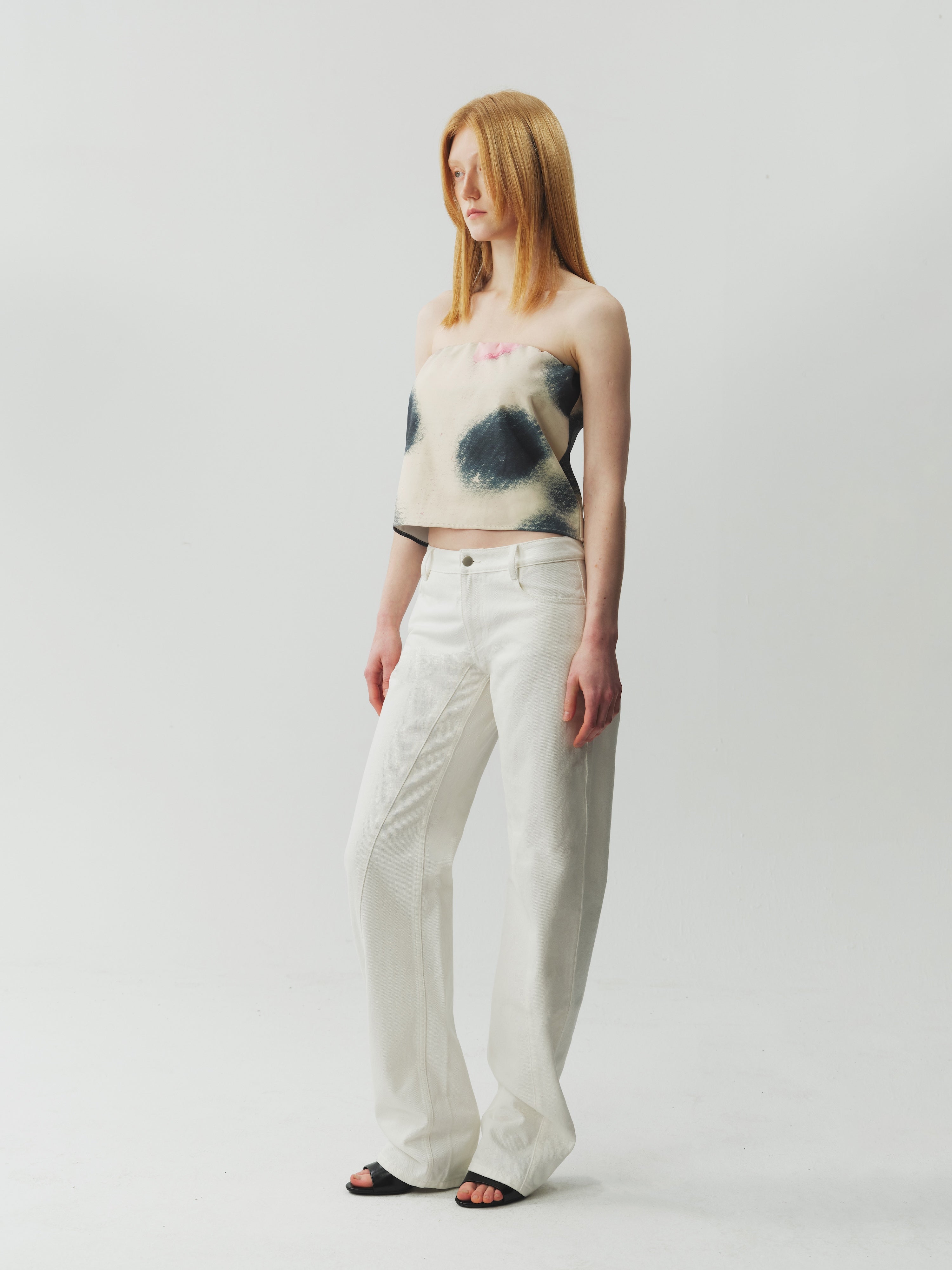 Bow Rhinestone Paneled Jeans