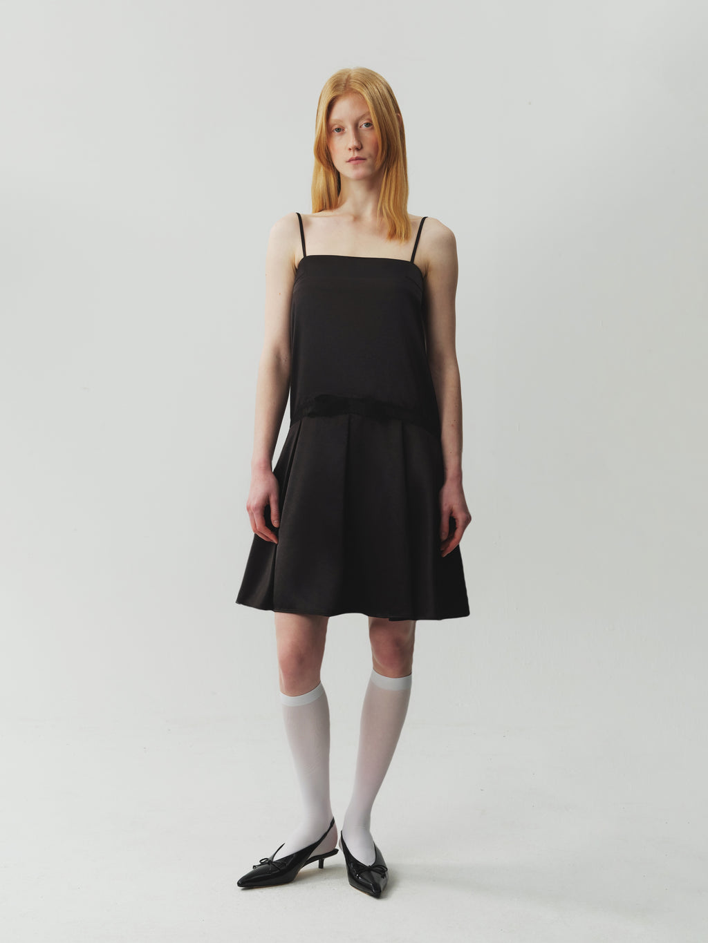 Acetate Combined Lace Dress with Cut-Out Detail