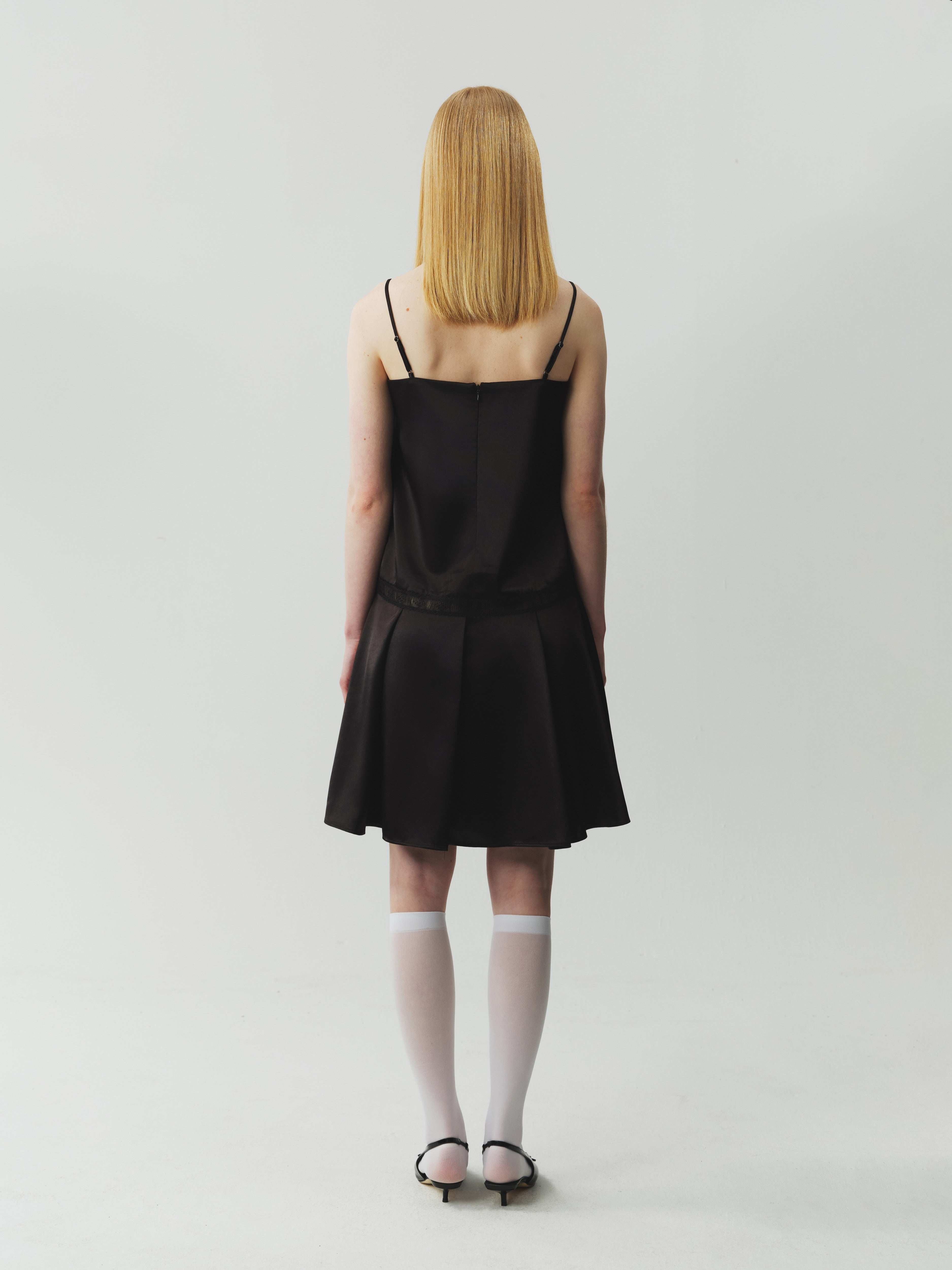 Acetate Combined Lace Dress with Cut-Out Detail