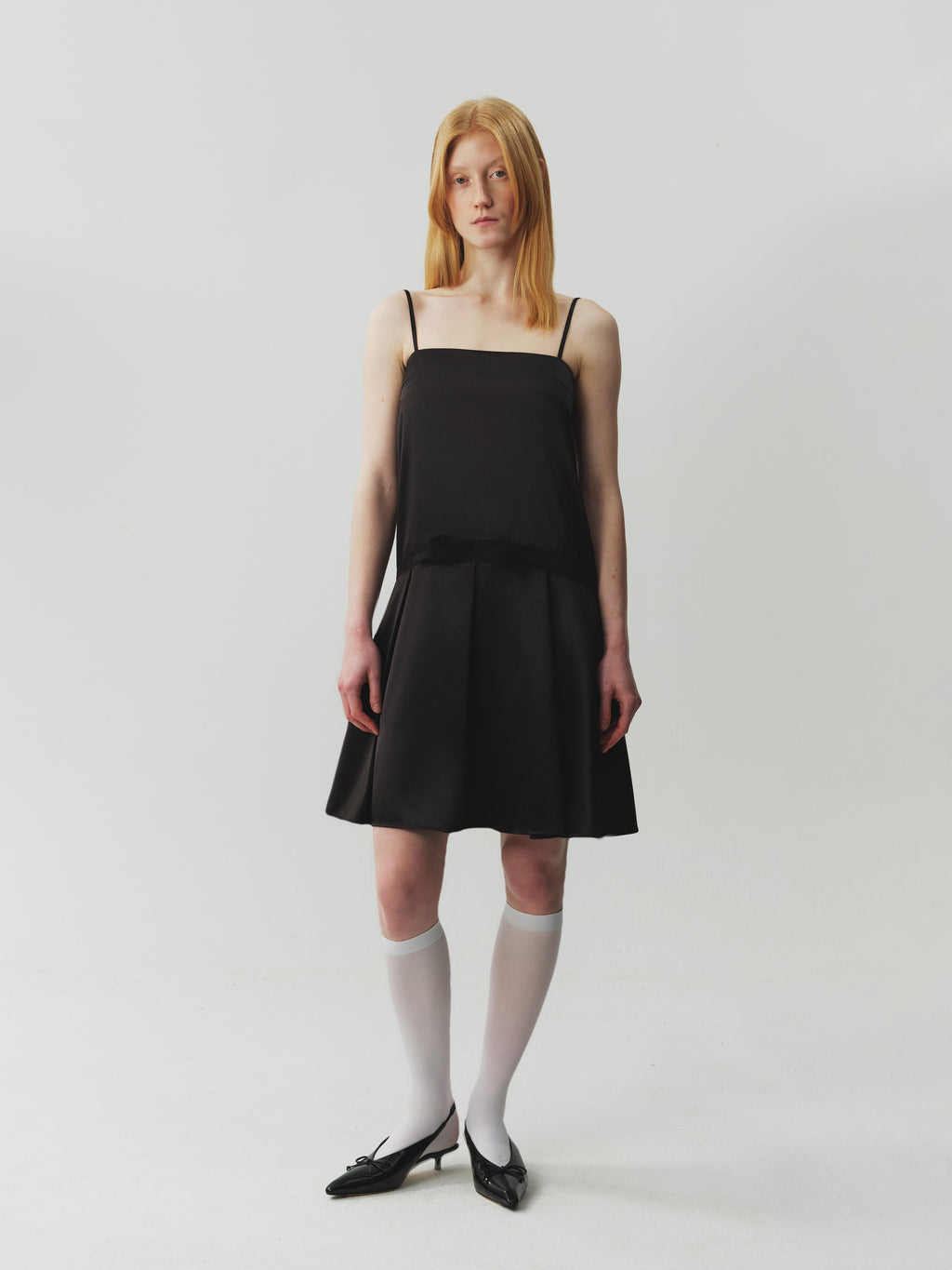 Acetate Combined Lace Dress with Cut-Out Detail