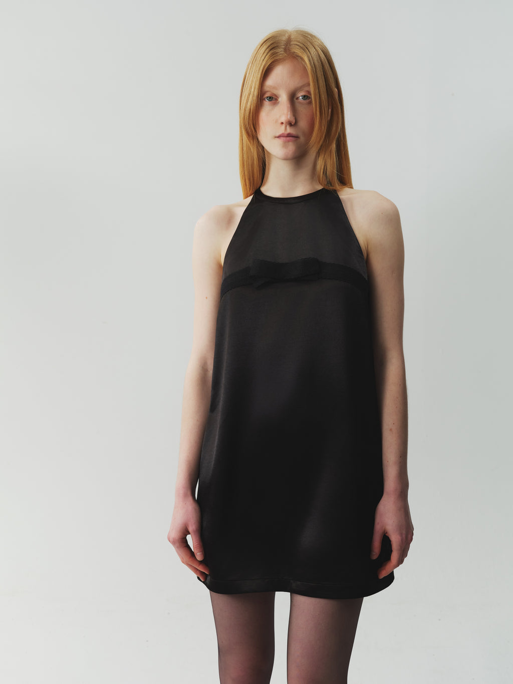 Acetate Combined Lace Sleeveless Dress with Cut-Out Detai