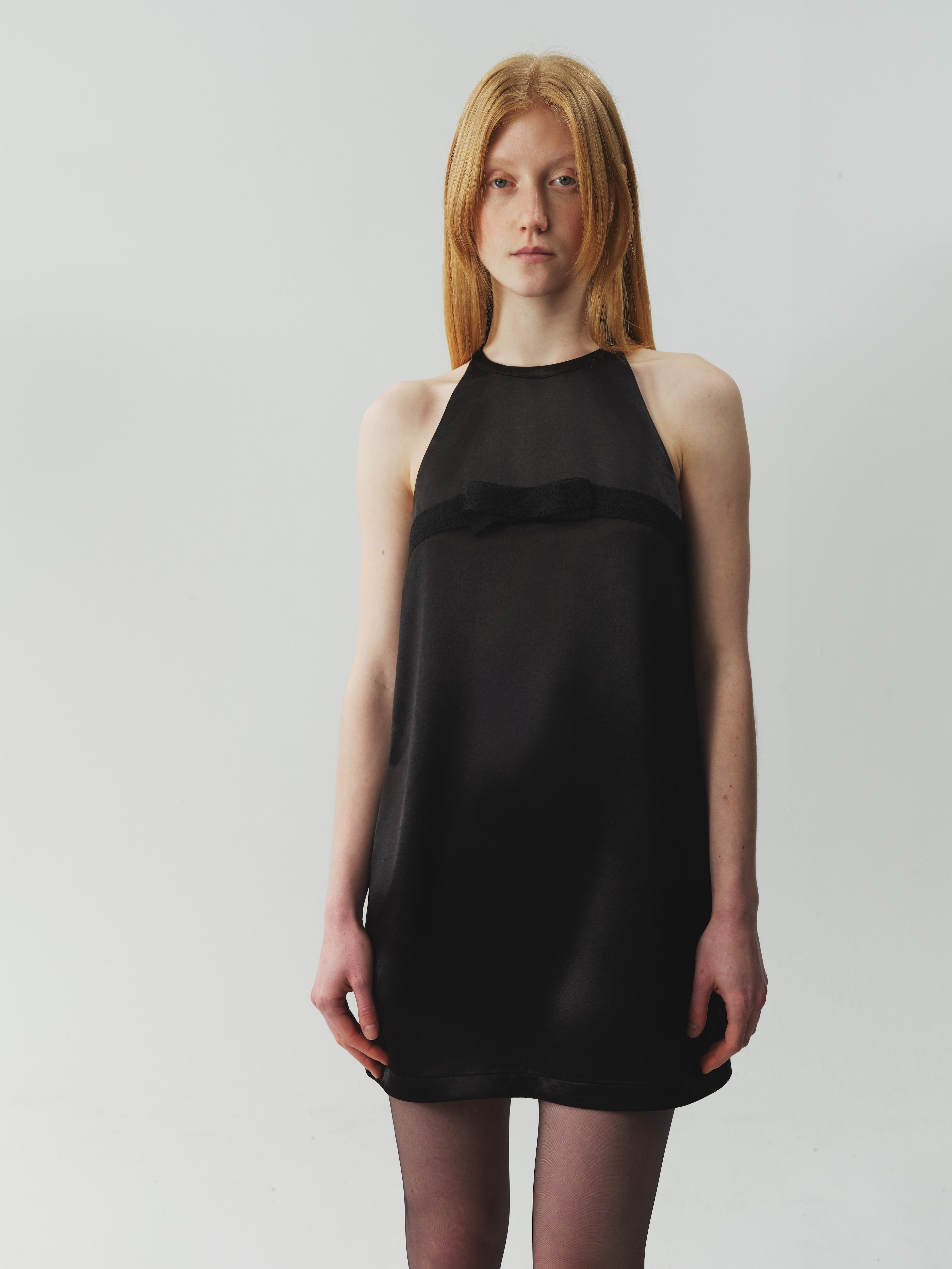 Acetate Combined Lace Sleeveless Dress with Cut-Out Detai