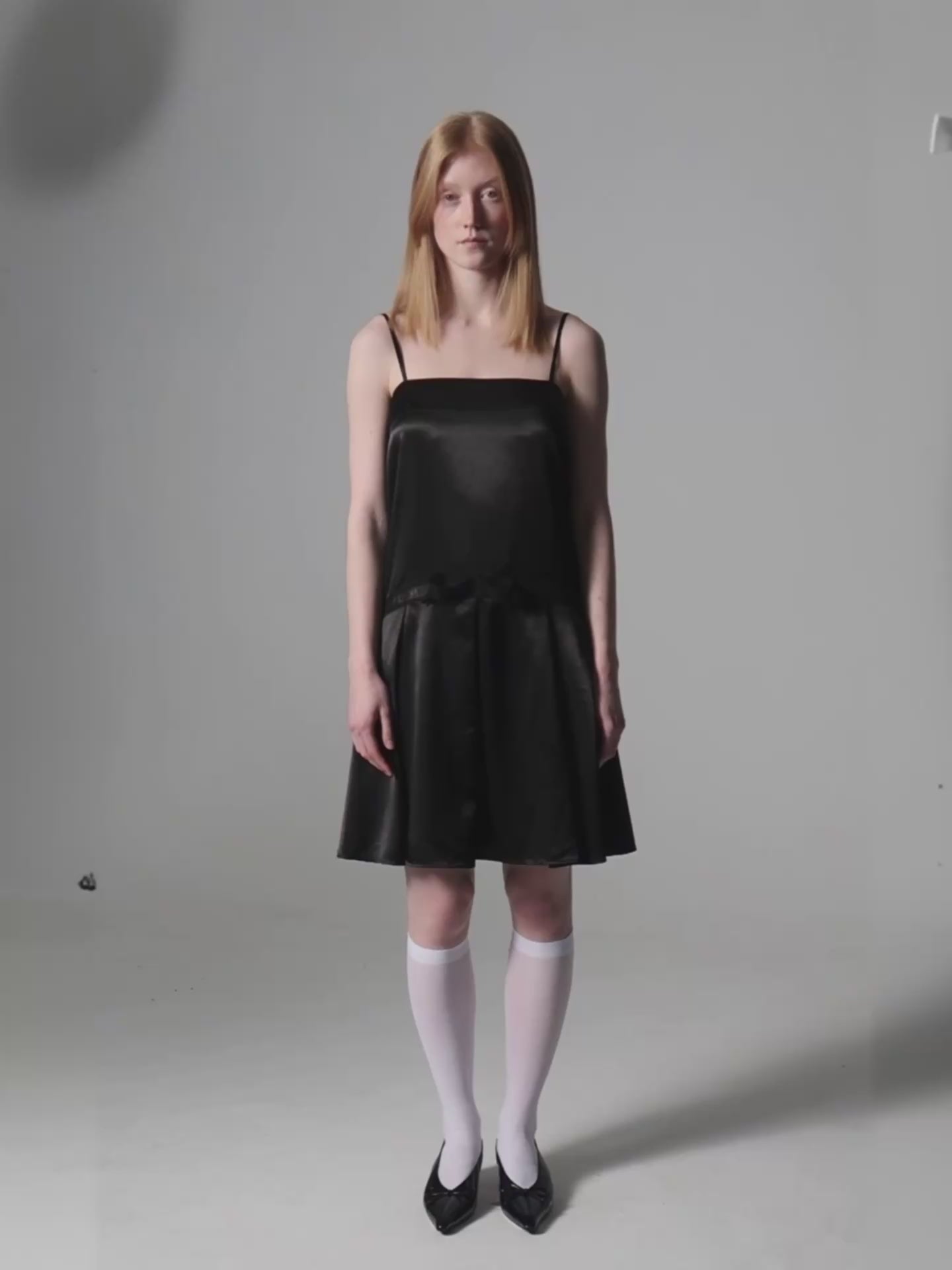 Acetate Combined Lace Dress with Cut-Out Detail